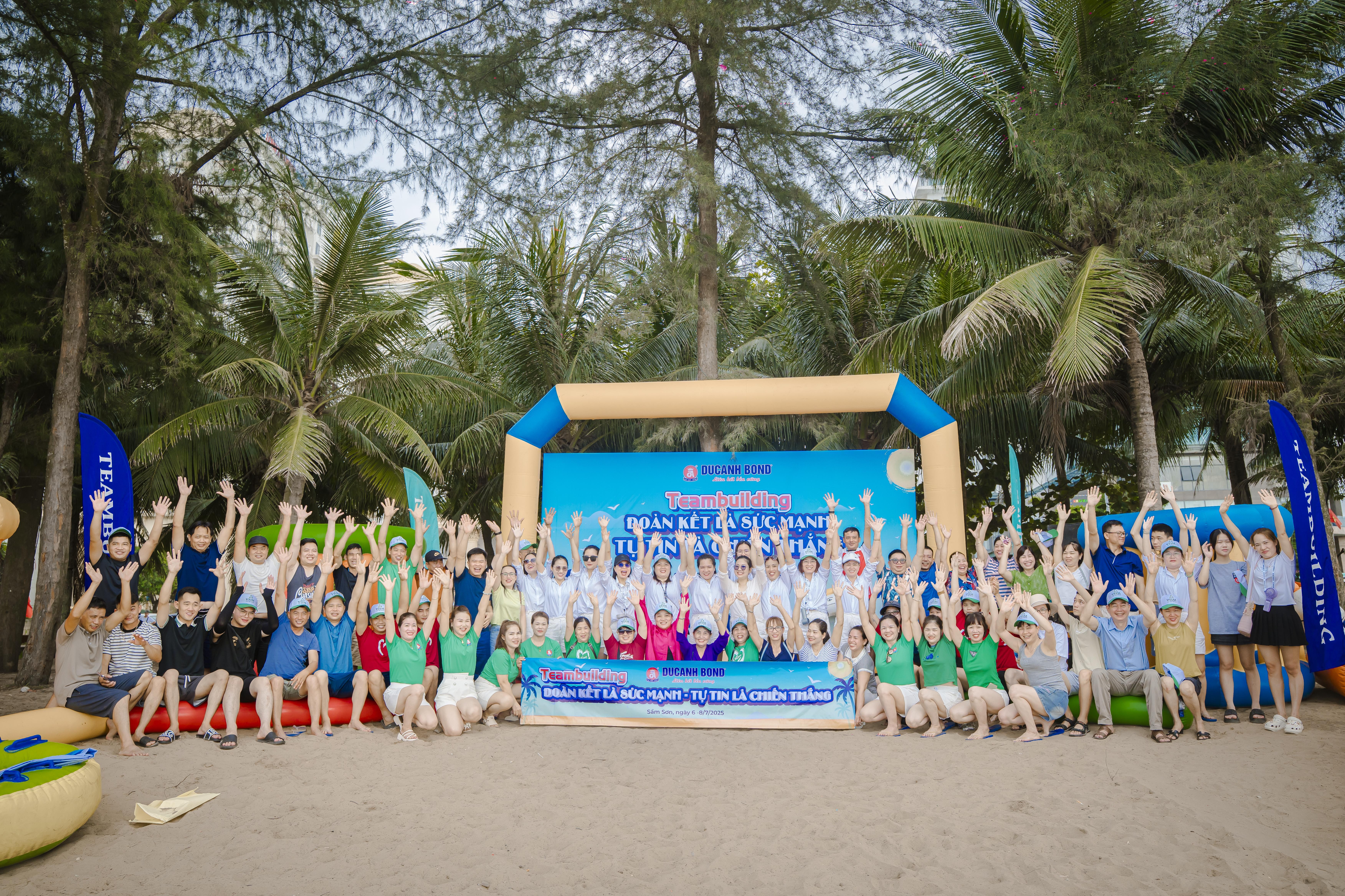 Team building cho đoàn khách tại bãi biển Sầm Sơn